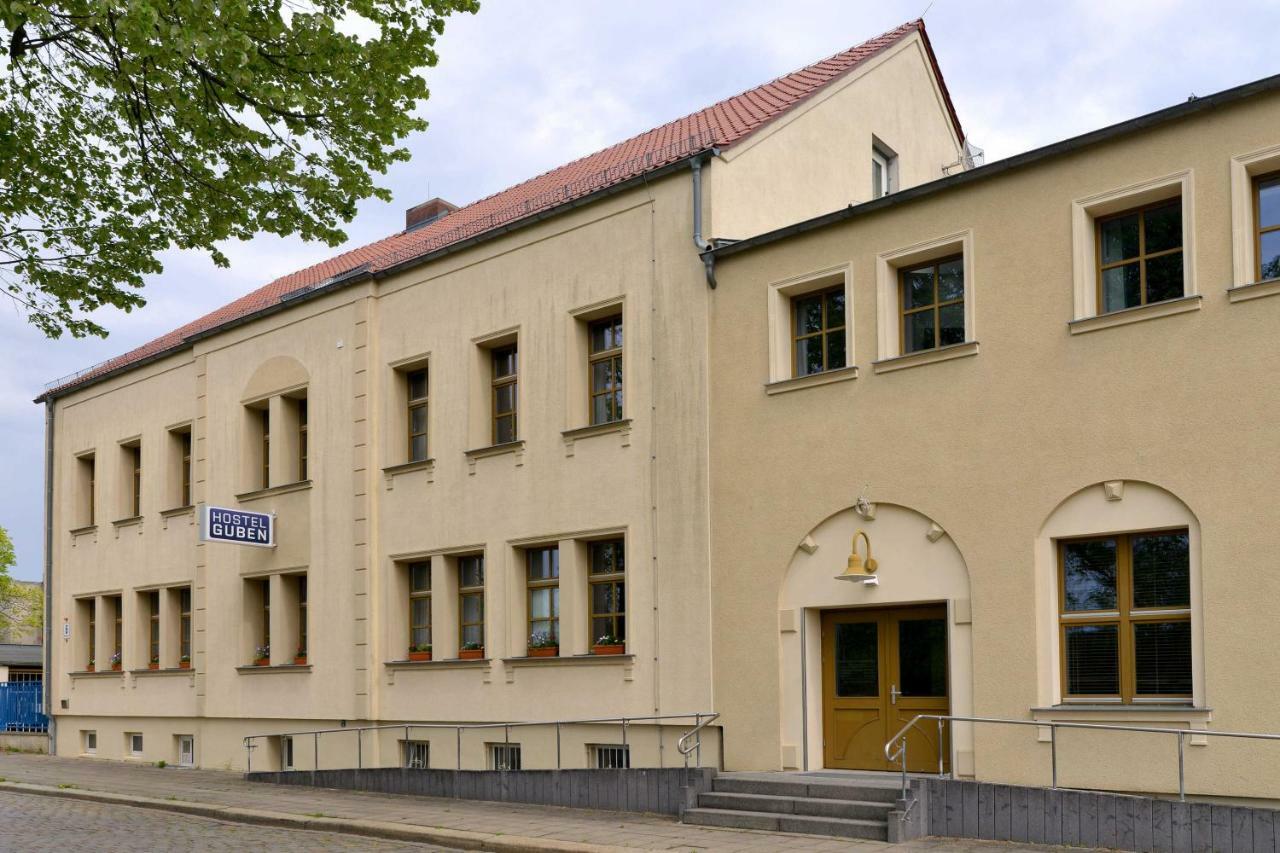Hostel In Guben Esterno foto